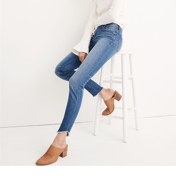 Madewell 10" High-Rise Skinny Jeans: Tulip-Hem Edition - Picture 4 of 9